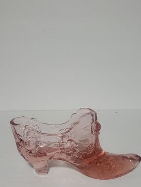 Fenton Pink Glass Decorative Shoe